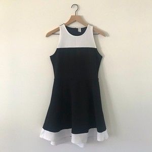 H&M Divided Sleeveless Black and White Color Block Back Cutout Dress - Size 12